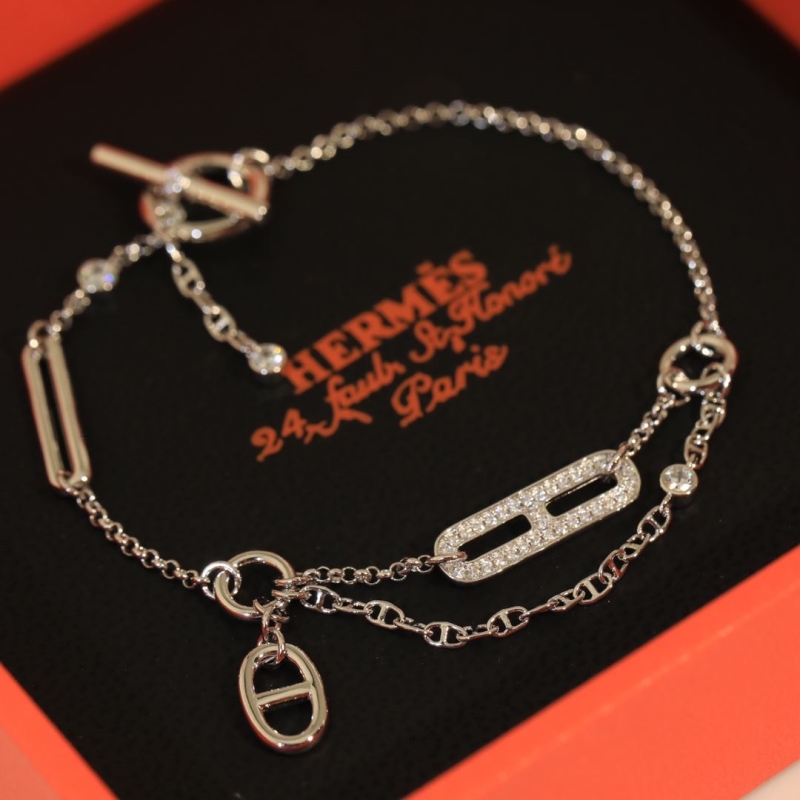 H**me5 bracelets
